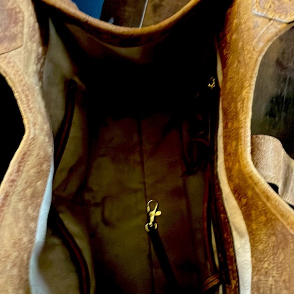 Beautiful ostrich print Michael Kors purse with matching wallet 🤎 - Picture 6 of 8